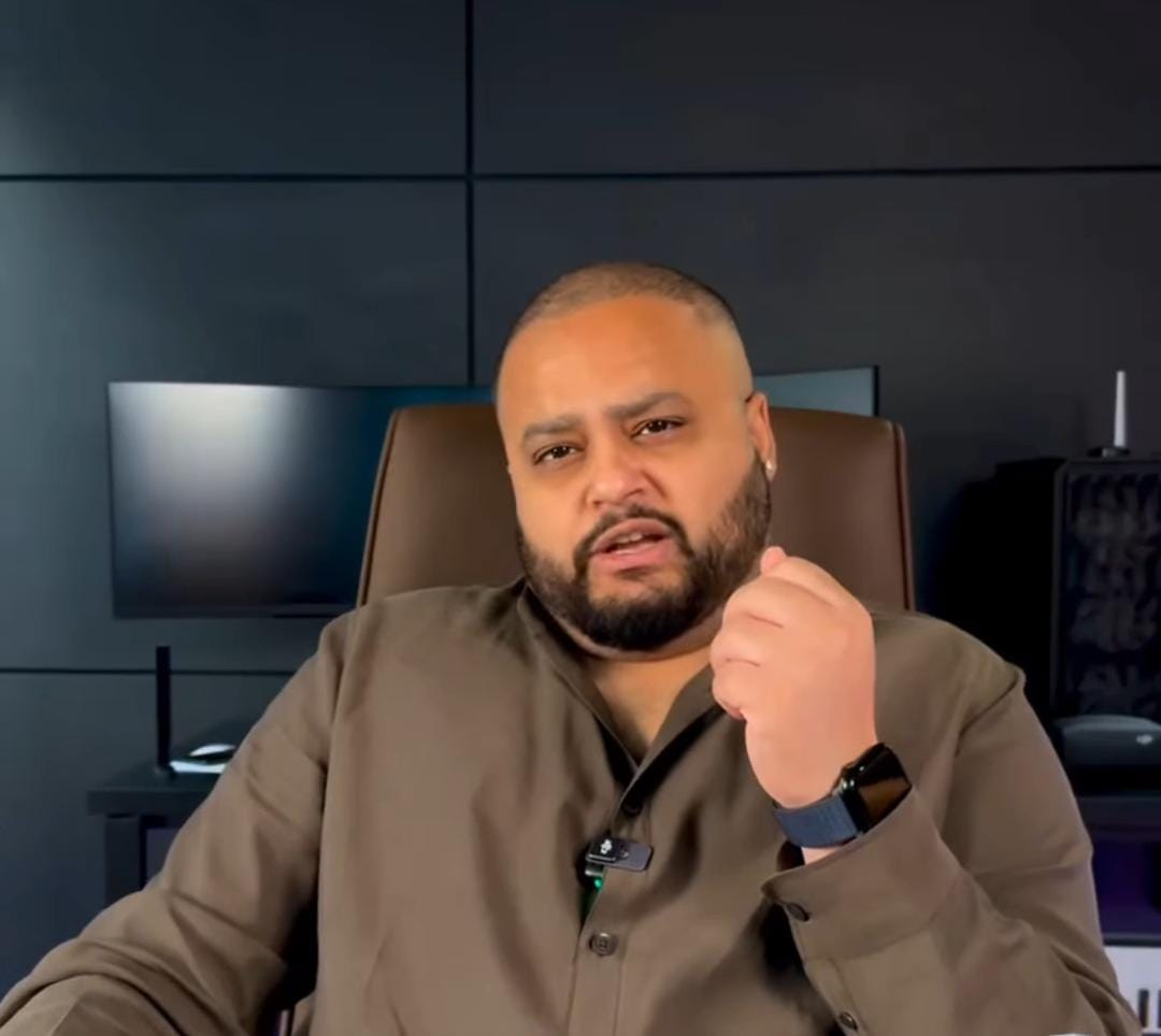 Mehta is Back Logo